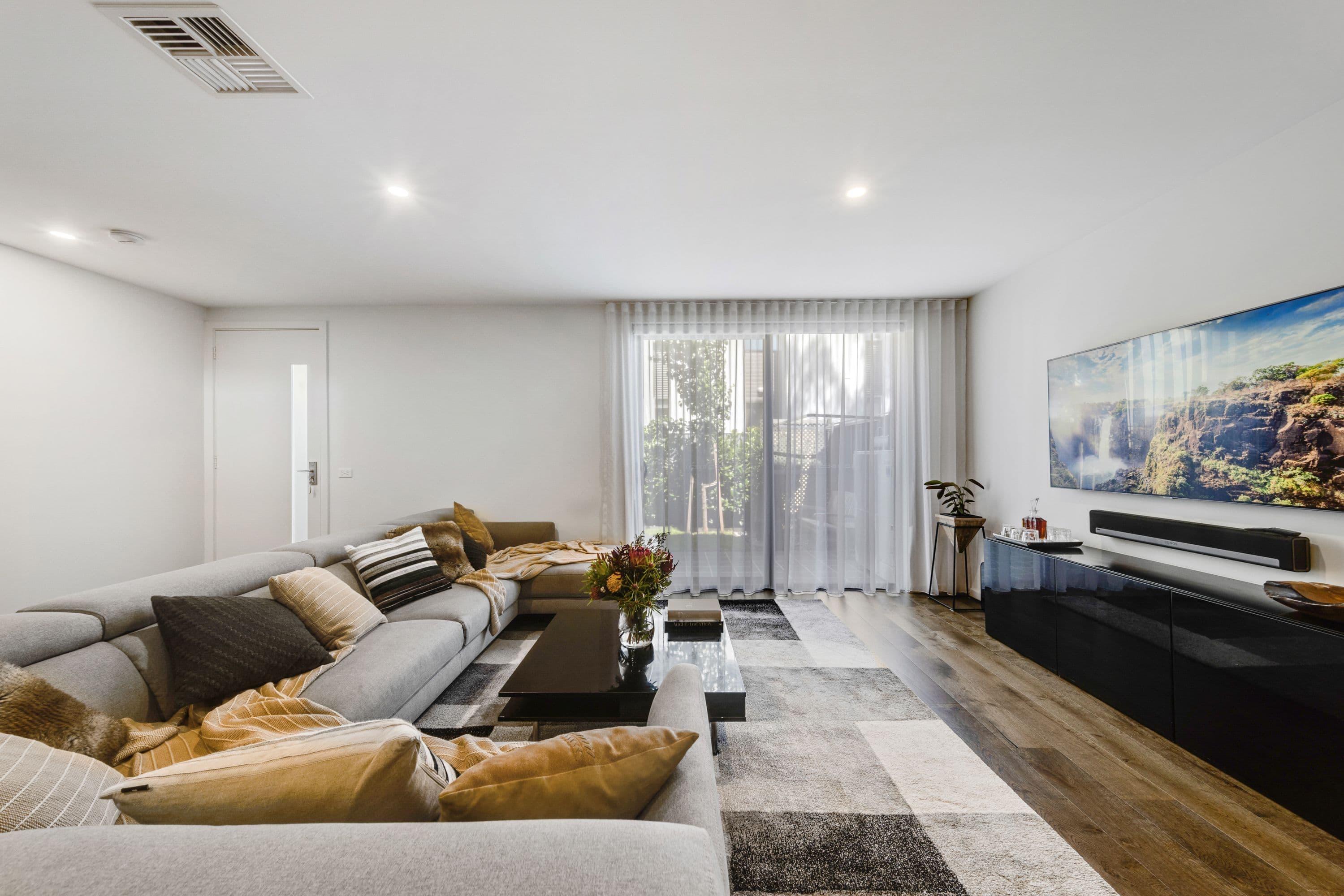 42 Fullagar Crescent, Higgins ACT 2615, Higgins - Thumbnail 4