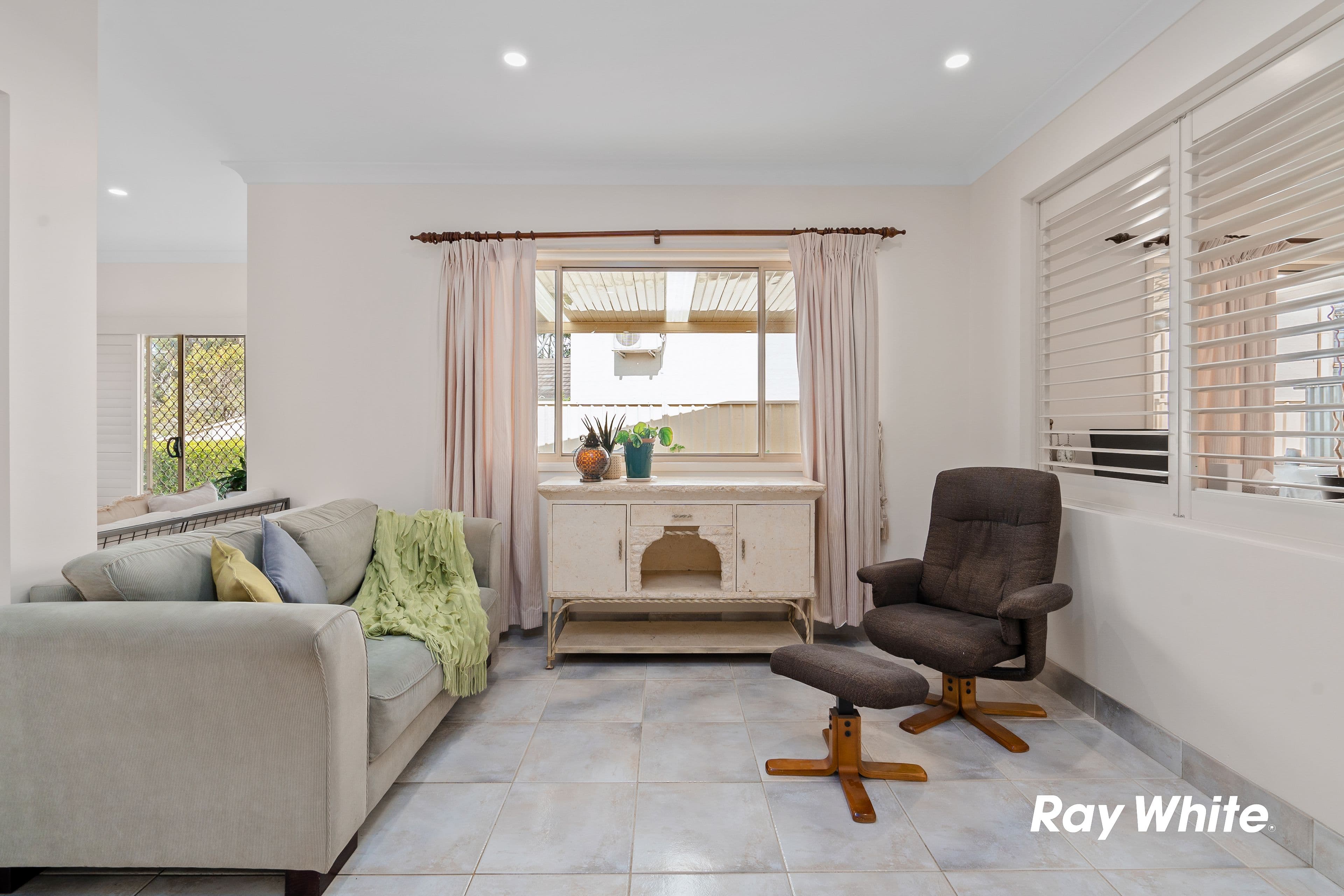 4 Perfection Avenue, Stanhope Gardens NSW 2768, Stanhope Gardens - Thumbnail 5