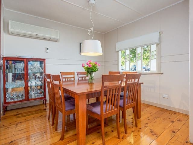 15 Shepherd Street, WYNNUM QLD 4178, Wynnum - Thumbnail 3