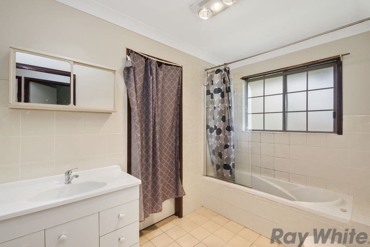 4 Leonie Street, Deception Bay QLD 4508, Deception Bay - Thumbnail 7