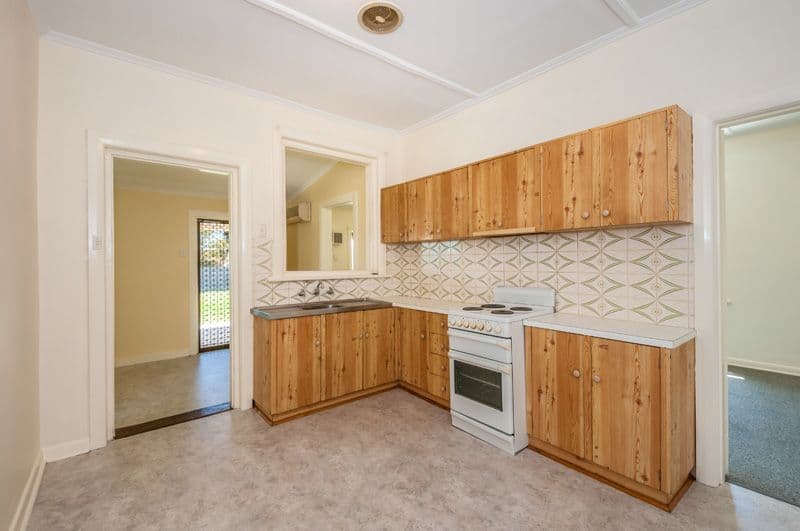 4 Lyons Street, BROOKLYN PARK SA 5032, Brooklyn Park - Thumbnail 2