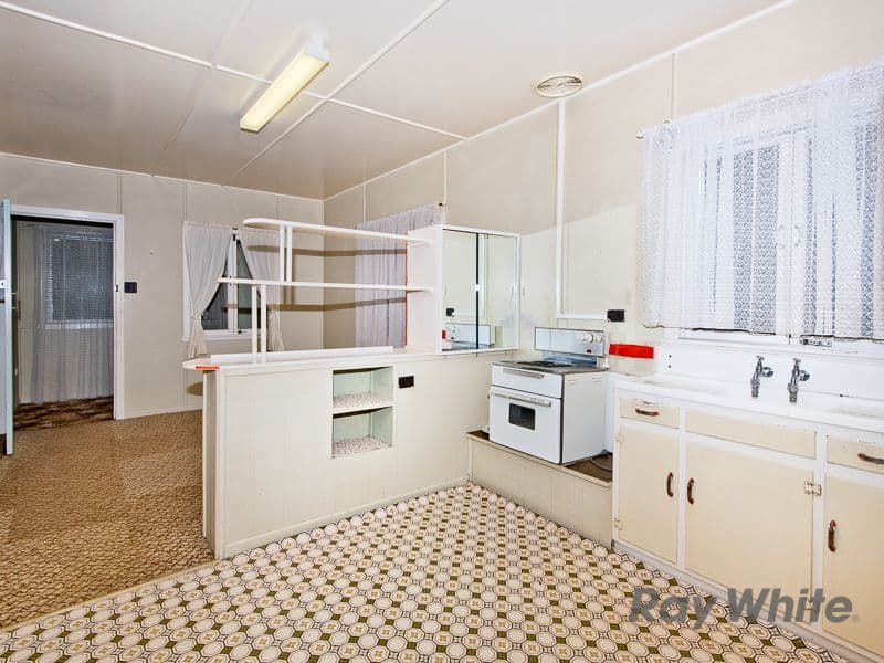 38 Tilley Street, Redcliffe QLD 4020, Redcliffe - Thumbnail 3