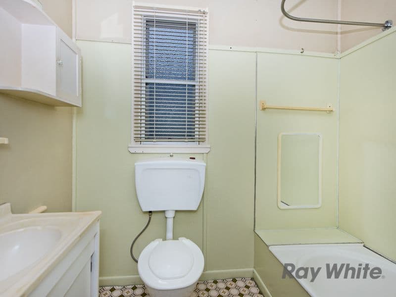 38 Tilley Street, Redcliffe QLD 4020, Redcliffe - Thumbnail 5