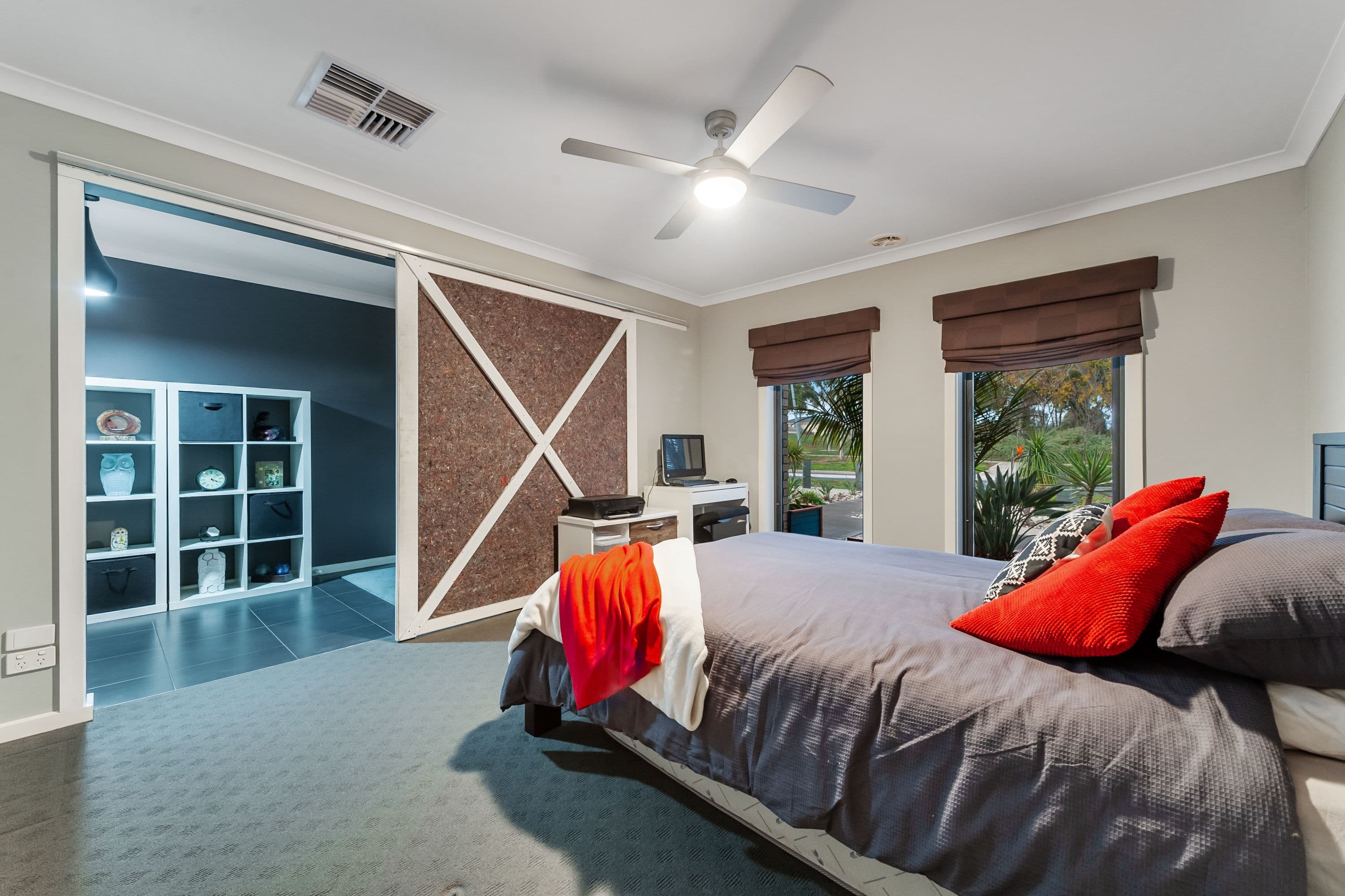 2 Coogee Drive, Taylors Hill VIC 3037, Taylors Hill - Thumbnail 2