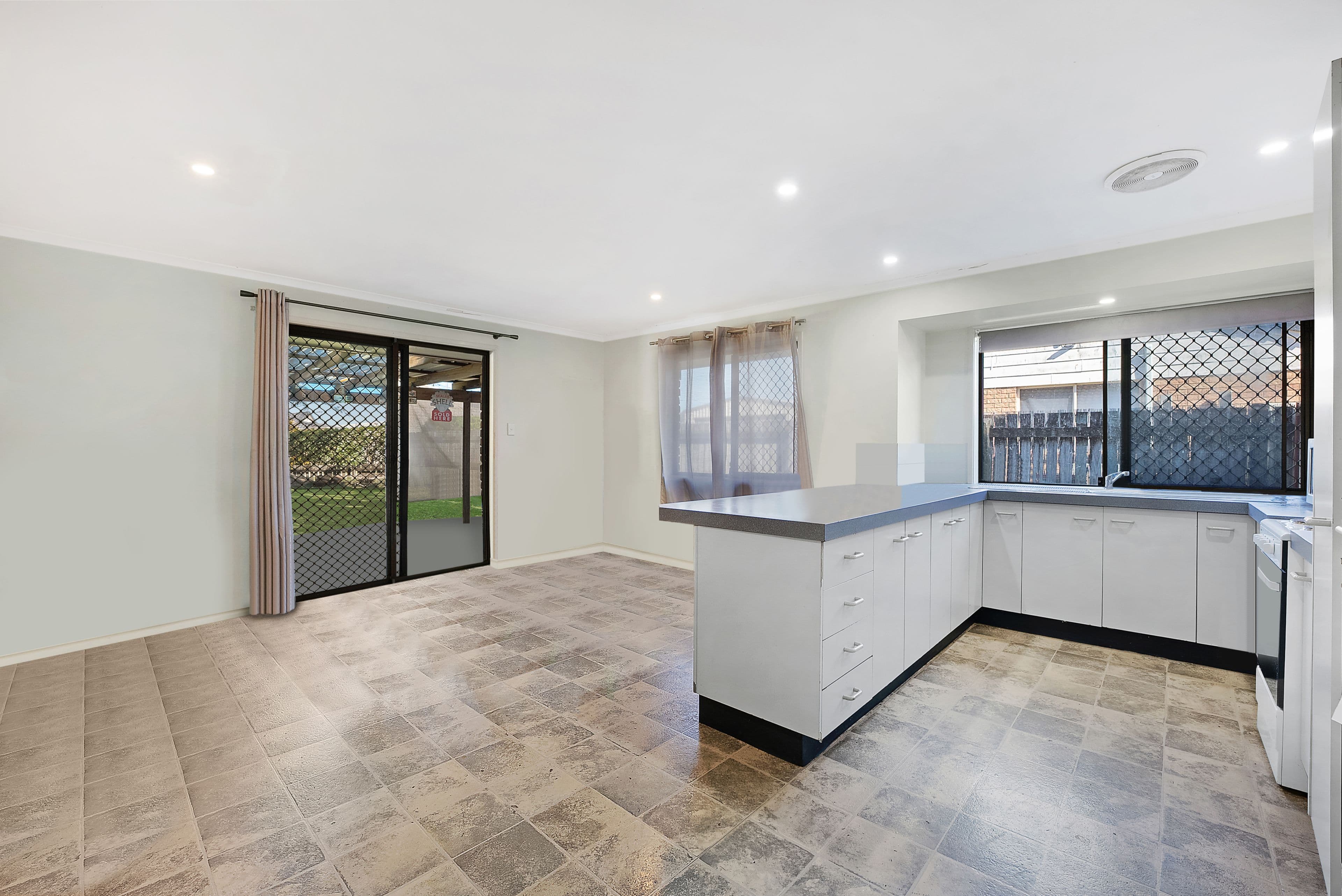 40 Mellino Drive, Morayfield QLD 4506, Morayfield - Thumbnail 4
