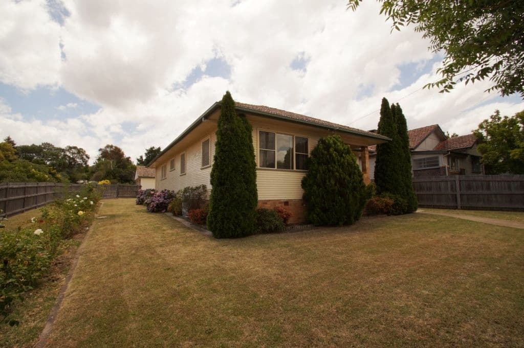 30 Marsh Street, ARMIDALE NSW 2350, Armidale - Thumbnail 5