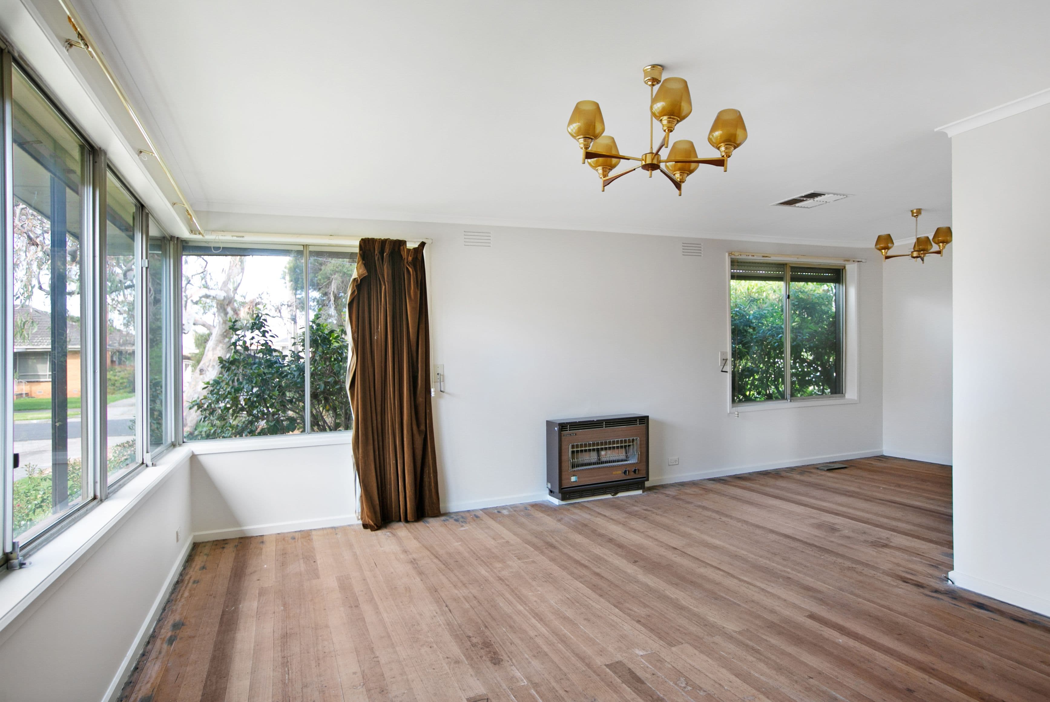 5 Churchill Avenue, Reservoir VIC 3073, Reservoir - Thumbnail 2