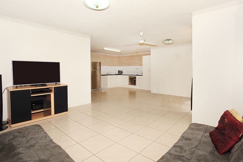 35 Walan Street, Mooloolaba QLD 4557, Mooloolaba - Thumbnail 3