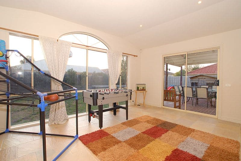 12 Armagh Crescent, WANTIRNA SOUTH VIC 3152, Wantirna South - Thumbnail 6