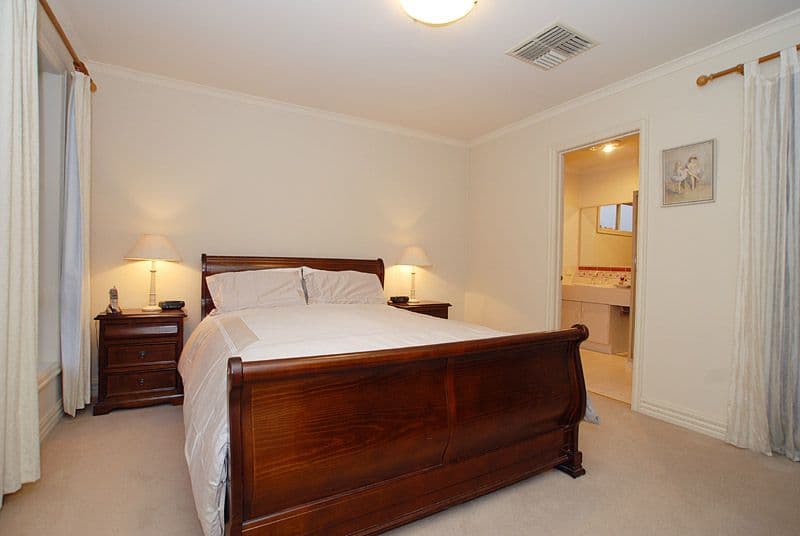 12 Armagh Crescent, WANTIRNA SOUTH VIC 3152, Wantirna South - Thumbnail 7