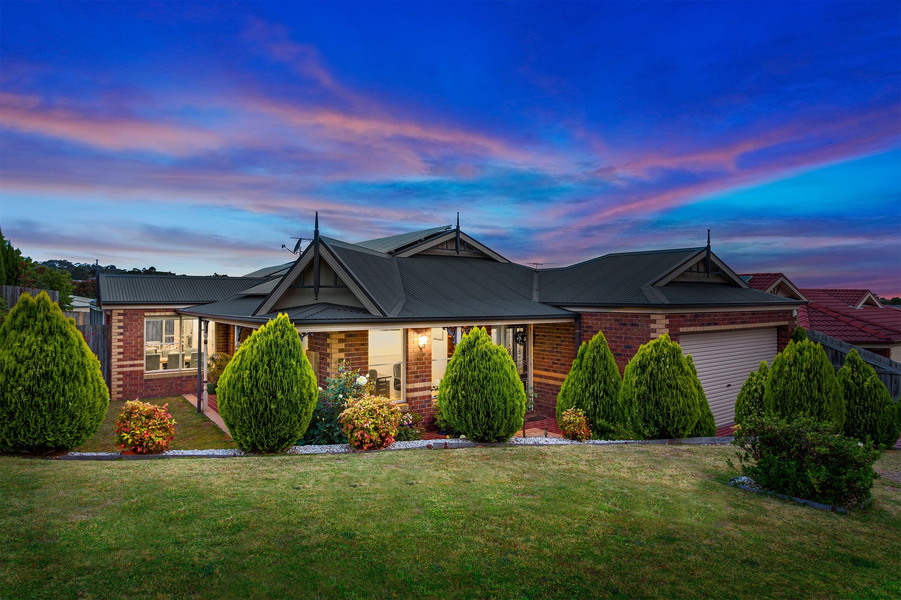 43 Sheldon Drive, Berwick VIC 3806, Berwick - Thumbnail 2