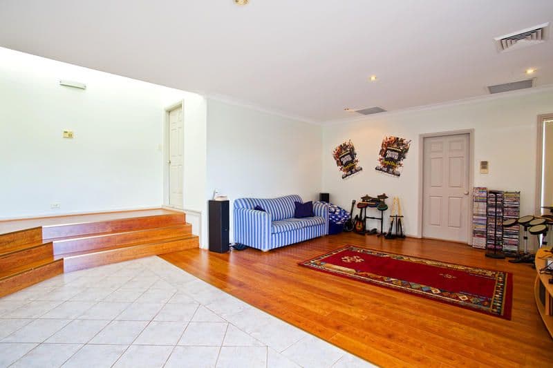 7 Blake Road, MOUNT ANNAN NSW 2567, Mount Annan - Thumbnail 4