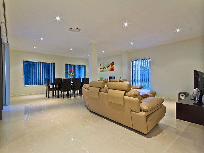 16 Azienda Place, BRIDGEMAN DOWNS QLD 4035, Bridgeman Downs - Thumbnail 5