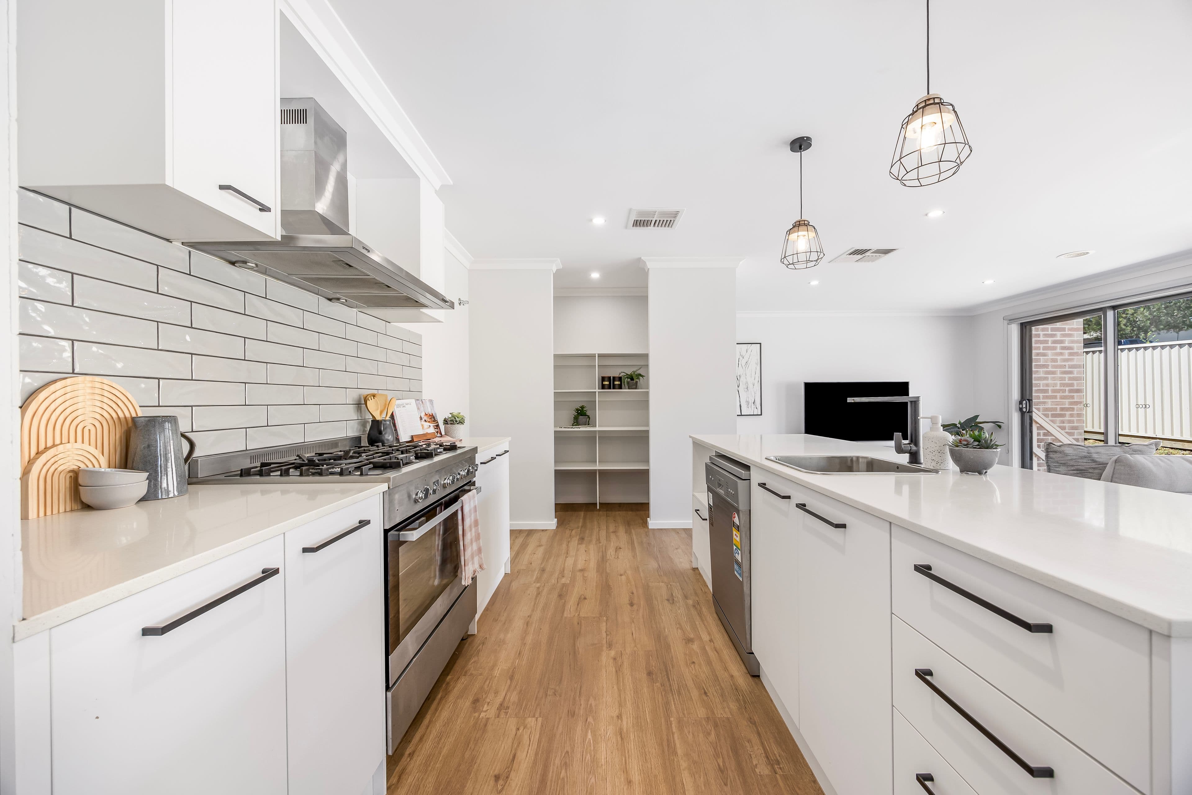 44 Kirby Avenue, Canadian VIC 3350, Canadian - Thumbnail 2