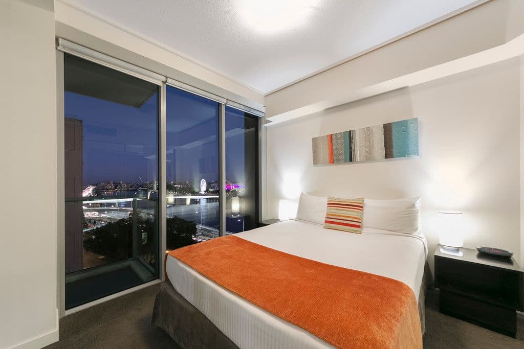 18 Tank Street, BRISBANE QLD 4000, Brisbane City - Thumbnail 2