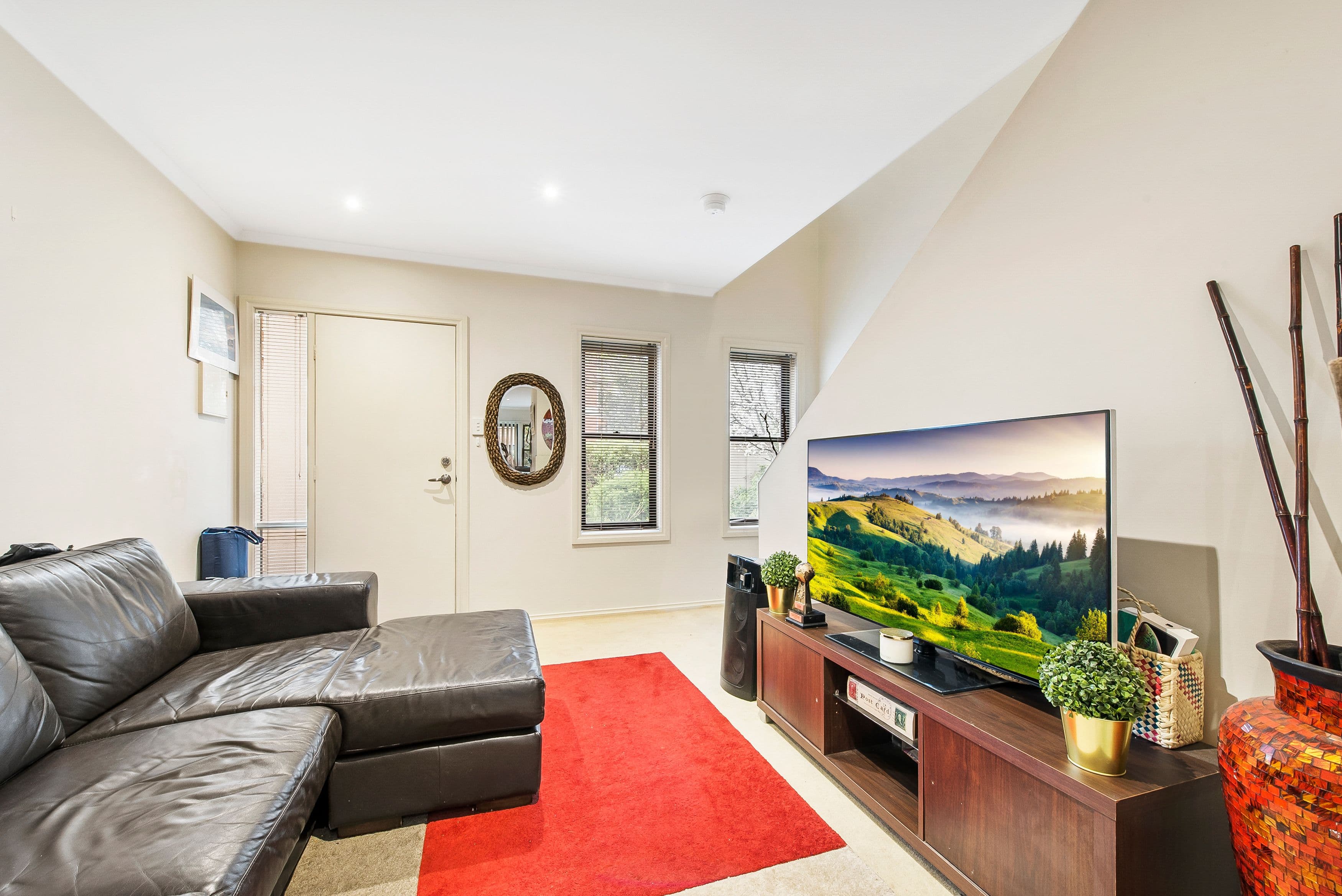 8 Lauffre Walk, Caroline Springs VIC 3023, Caroline Springs - Thumbnail 4