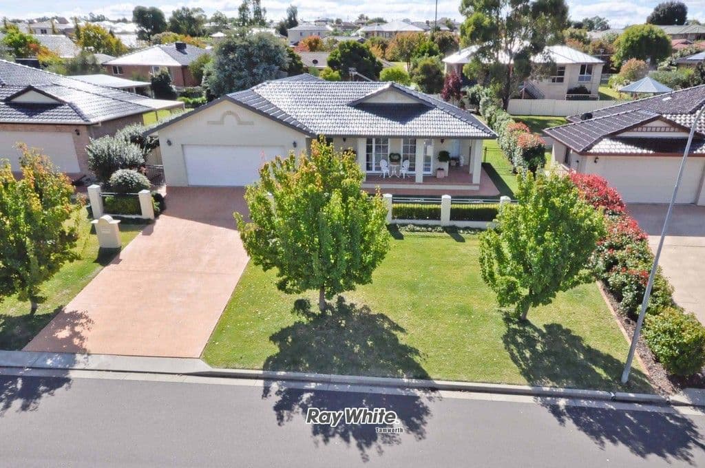 69 Warwick Road, TAMWORTH NSW 2340, Tamworth - Image 1