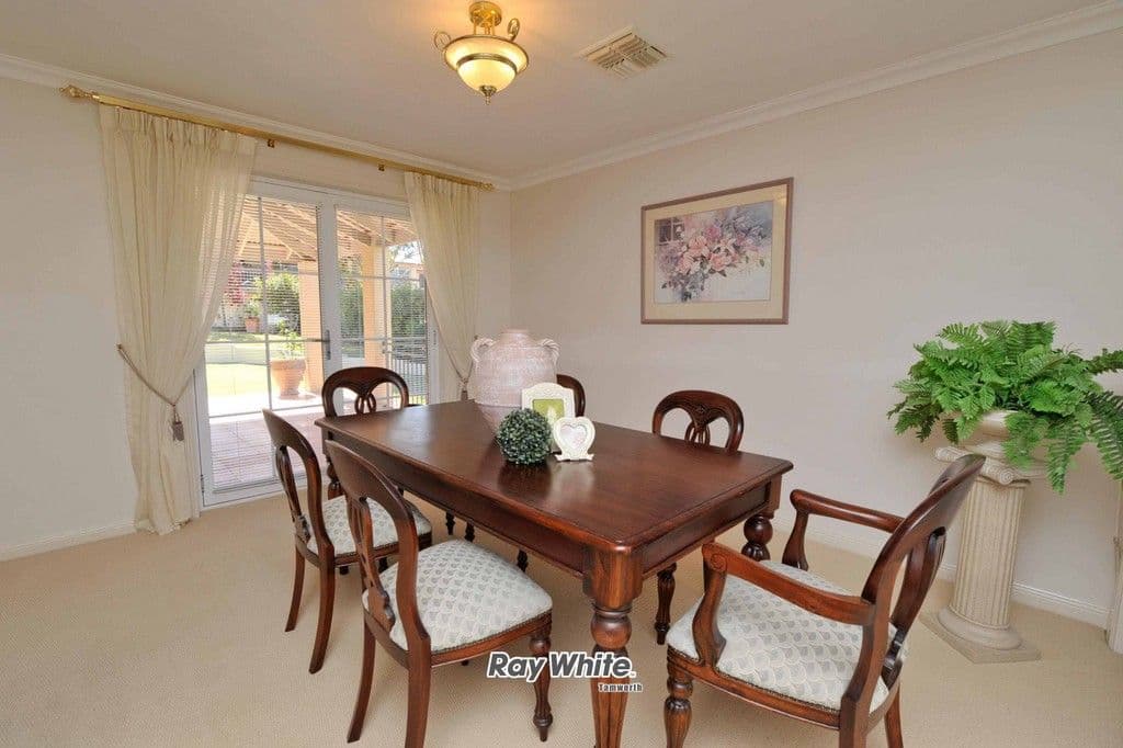 69 Warwick Road, TAMWORTH NSW 2340, Tamworth - Thumbnail 4