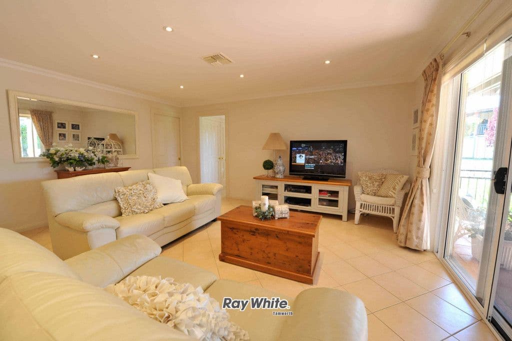 69 Warwick Road, TAMWORTH NSW 2340, Tamworth - Thumbnail 8