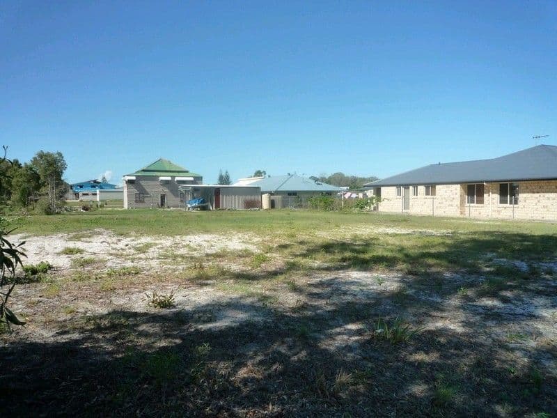 18 Acacia Street, WOODGATE QLD 4660, Woodgate - Thumbnail 2