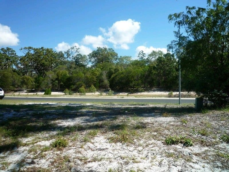 18 Acacia Street, WOODGATE QLD 4660, Woodgate - Thumbnail 3