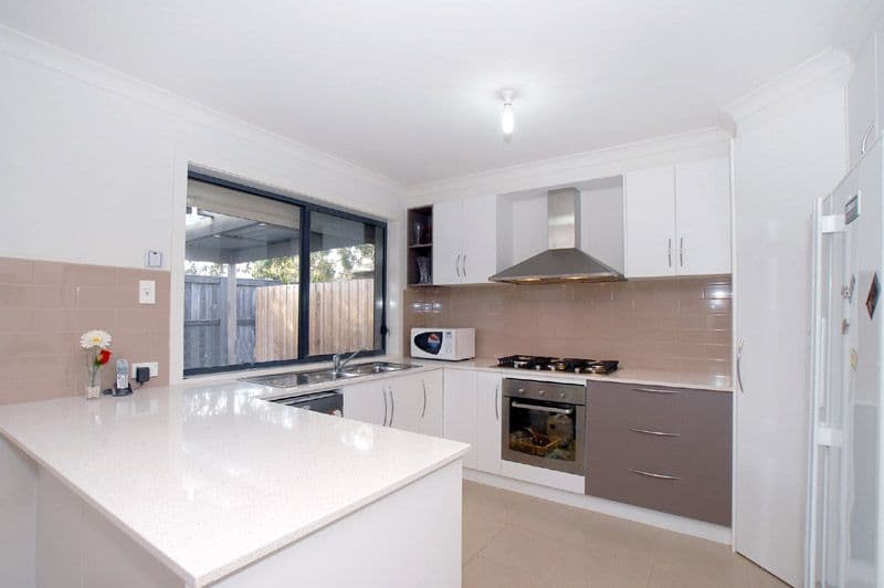 25 Davis Way, SPRINGVALE VIC 3171, Springvale - Thumbnail 2