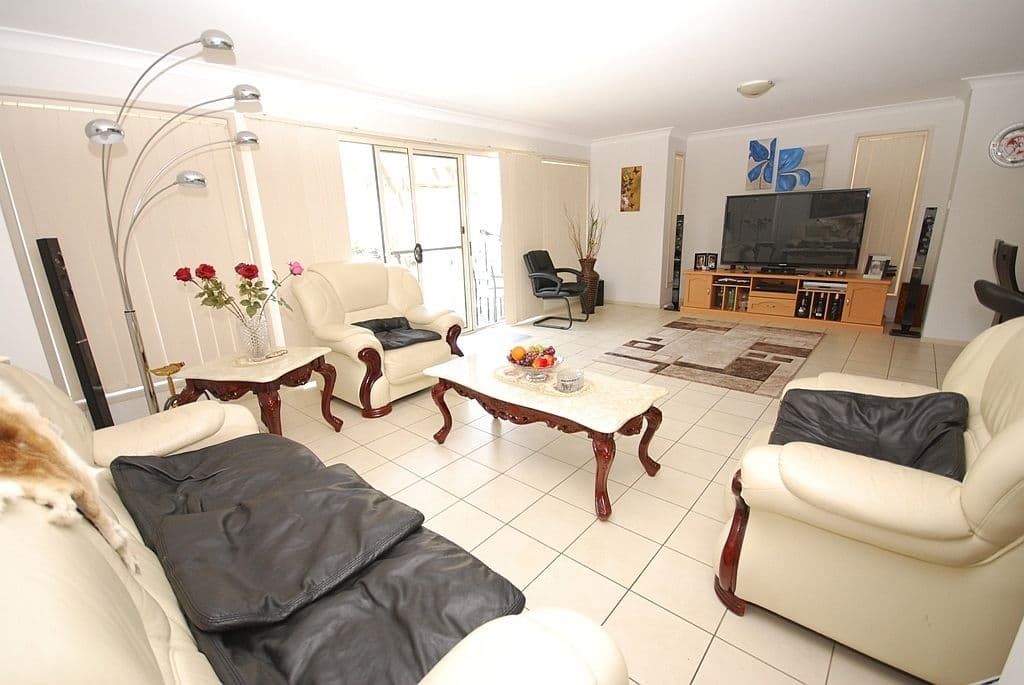 18 Morley Avenue, PEMULWUY NSW 2145, Pemulwuy - Thumbnail 2