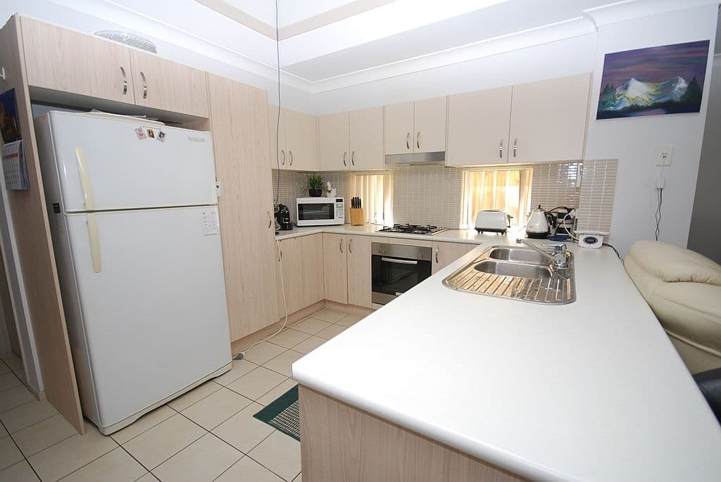 18 Morley Avenue, PEMULWUY NSW 2145, Pemulwuy - Thumbnail 3