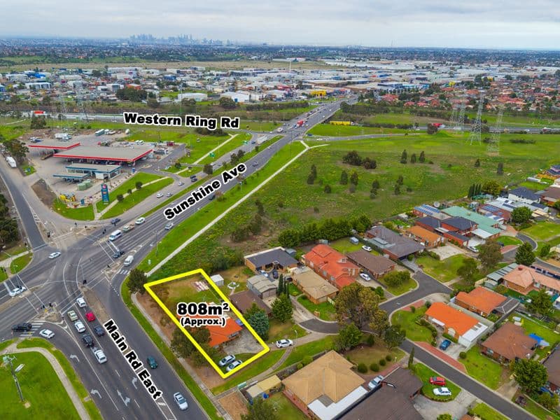 7 Mulwala Gardens, St Albans VIC 3021, St Albans - Image 1