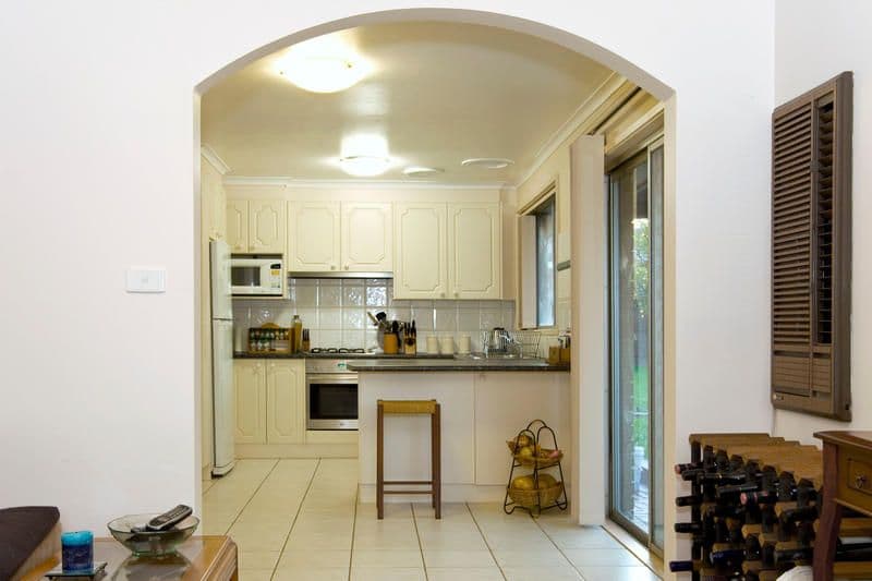 87 Grayson Drive, SCORESBY VIC 3179, Scoresby - Thumbnail 3