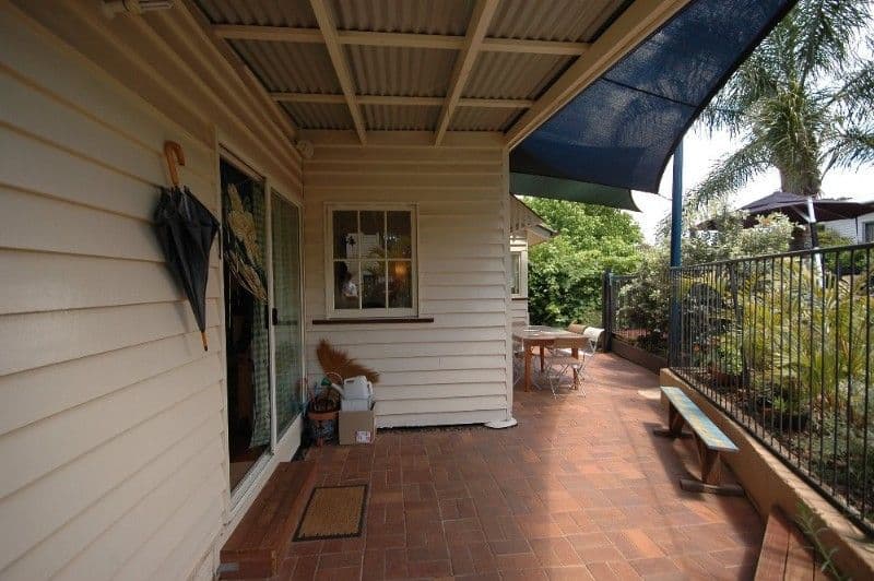 106 Stuart Street, MOUNT LOFTY QLD 4350, Mount Lofty - Thumbnail 3