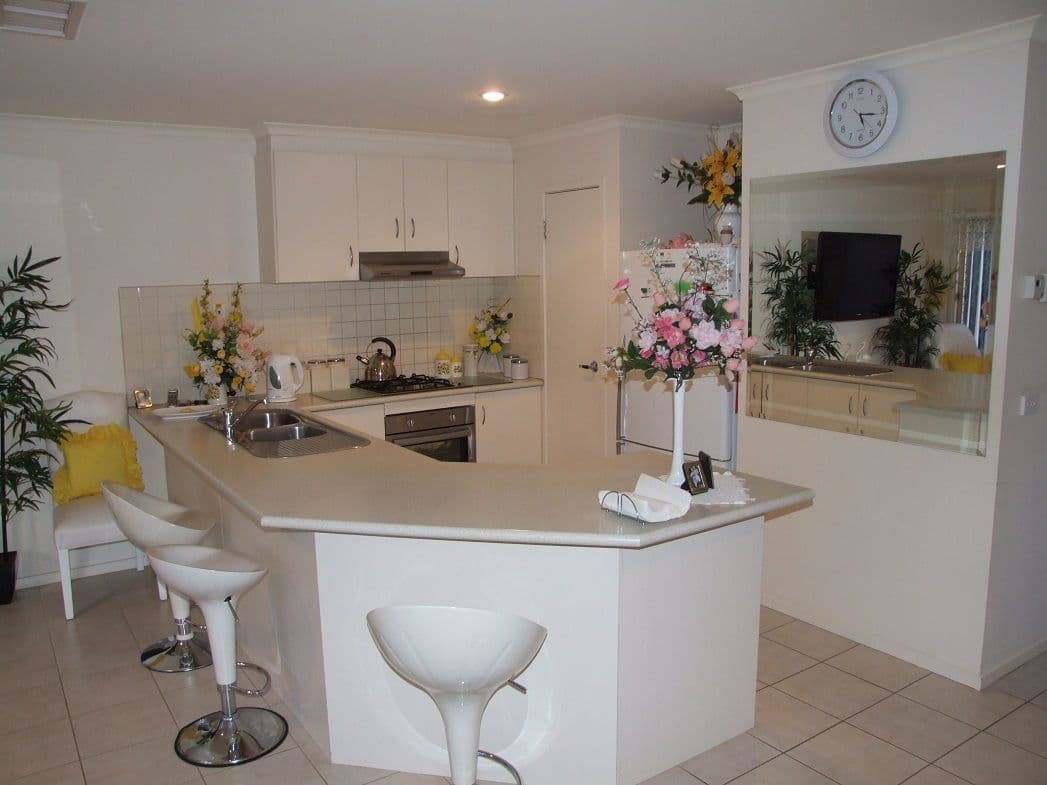 10 Erskine Way, MELTON WEST VIC 3337, Melton West - Thumbnail 4