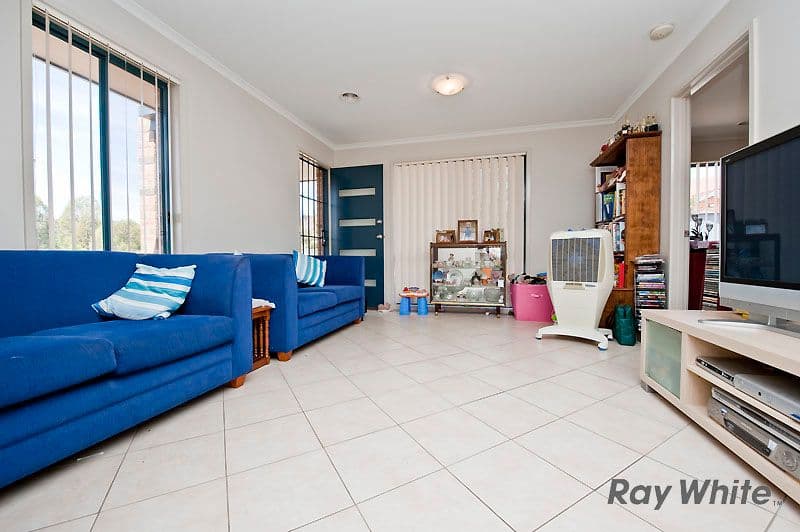 58-60  Betty Maloney Crescent, BANKS ACT 2906, Banks - Thumbnail 8