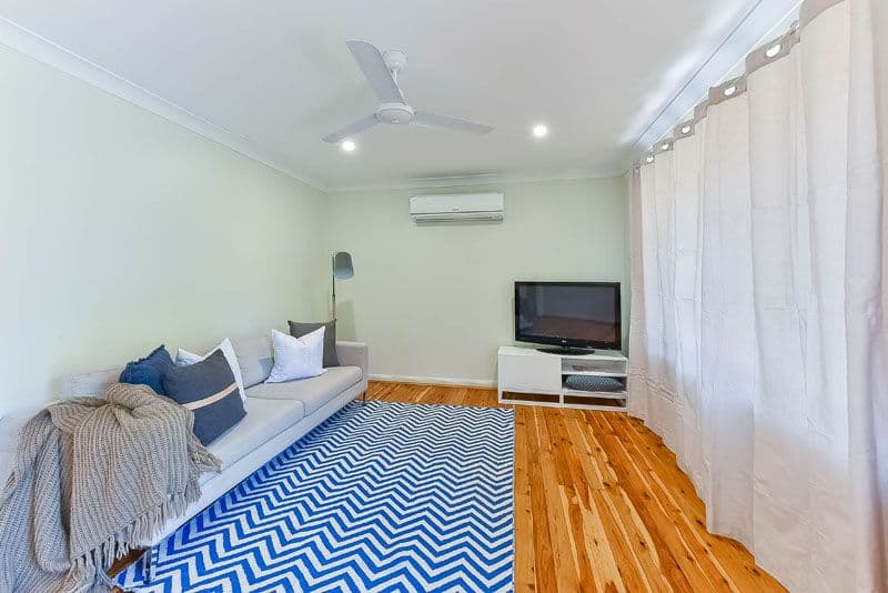 9 Lillyvicks Crescent, Ambarvale - Thumbnail 2