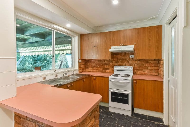 9 Lillyvicks Crescent, Ambarvale - Thumbnail 4
