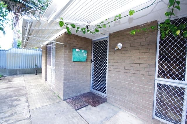 47 Bendix Way, GIRRAWHEEN WA 6064, Girrawheen - Thumbnail 4