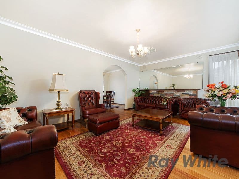 15 Salvia Street, St Albans VIC 3021, St Albans - Thumbnail 2