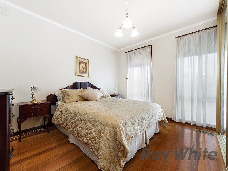 15 Salvia Street, St Albans VIC 3021, St Albans - Thumbnail 8