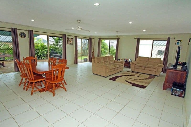 5 Parkview Drive, ROSSLYN QLD 4703, Rosslyn - Thumbnail 8