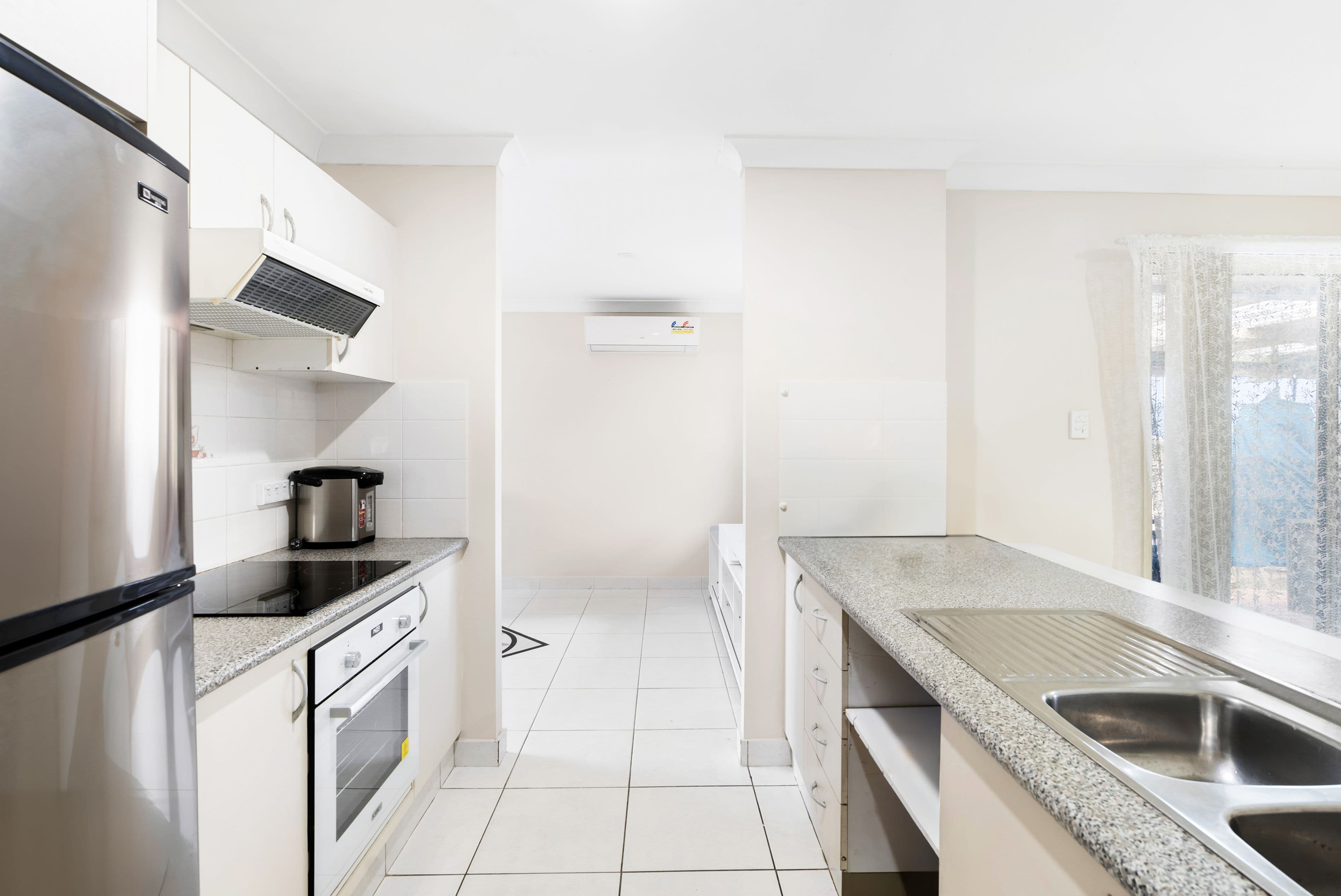 14 Airlie Crescent, Cecil Hills NSW 2171, Cecil Hills - Thumbnail 6