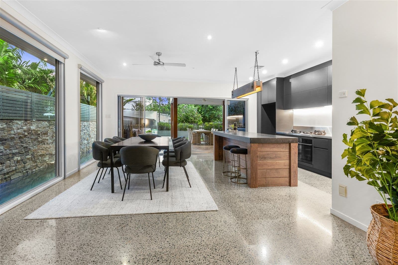 24 Willis Street, Gordon Park QLD 4031, Gordon Park - Thumbnail 5