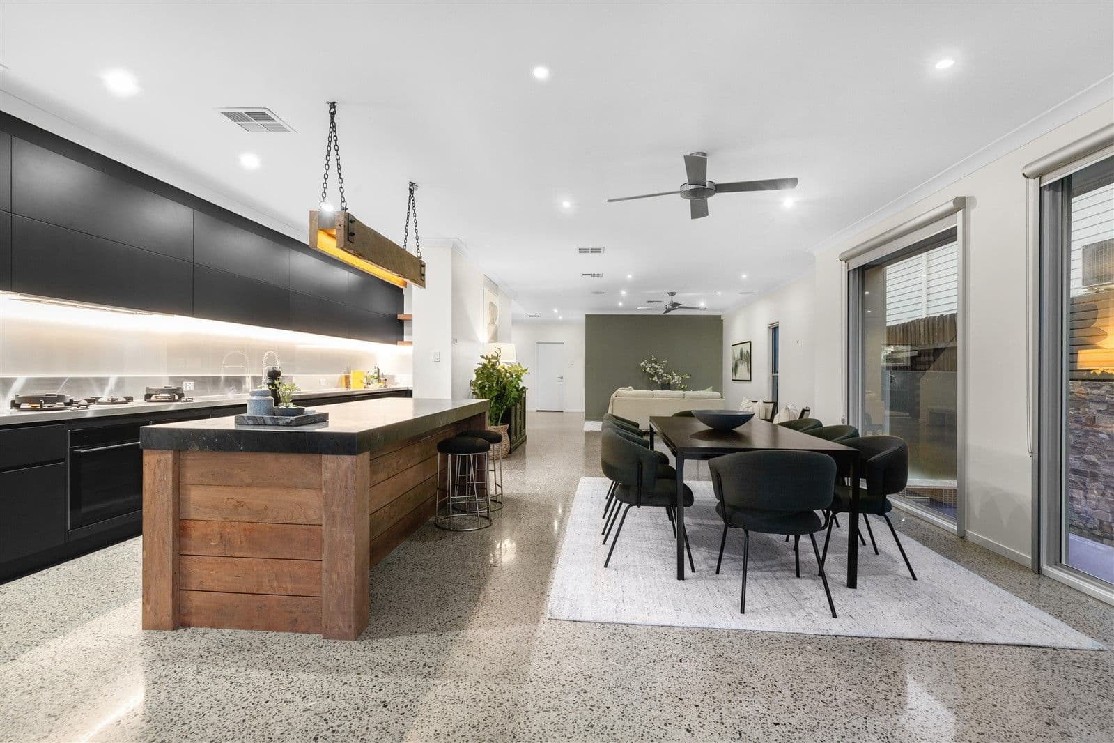 24 Willis Street, Gordon Park QLD 4031, Gordon Park - Thumbnail 6
