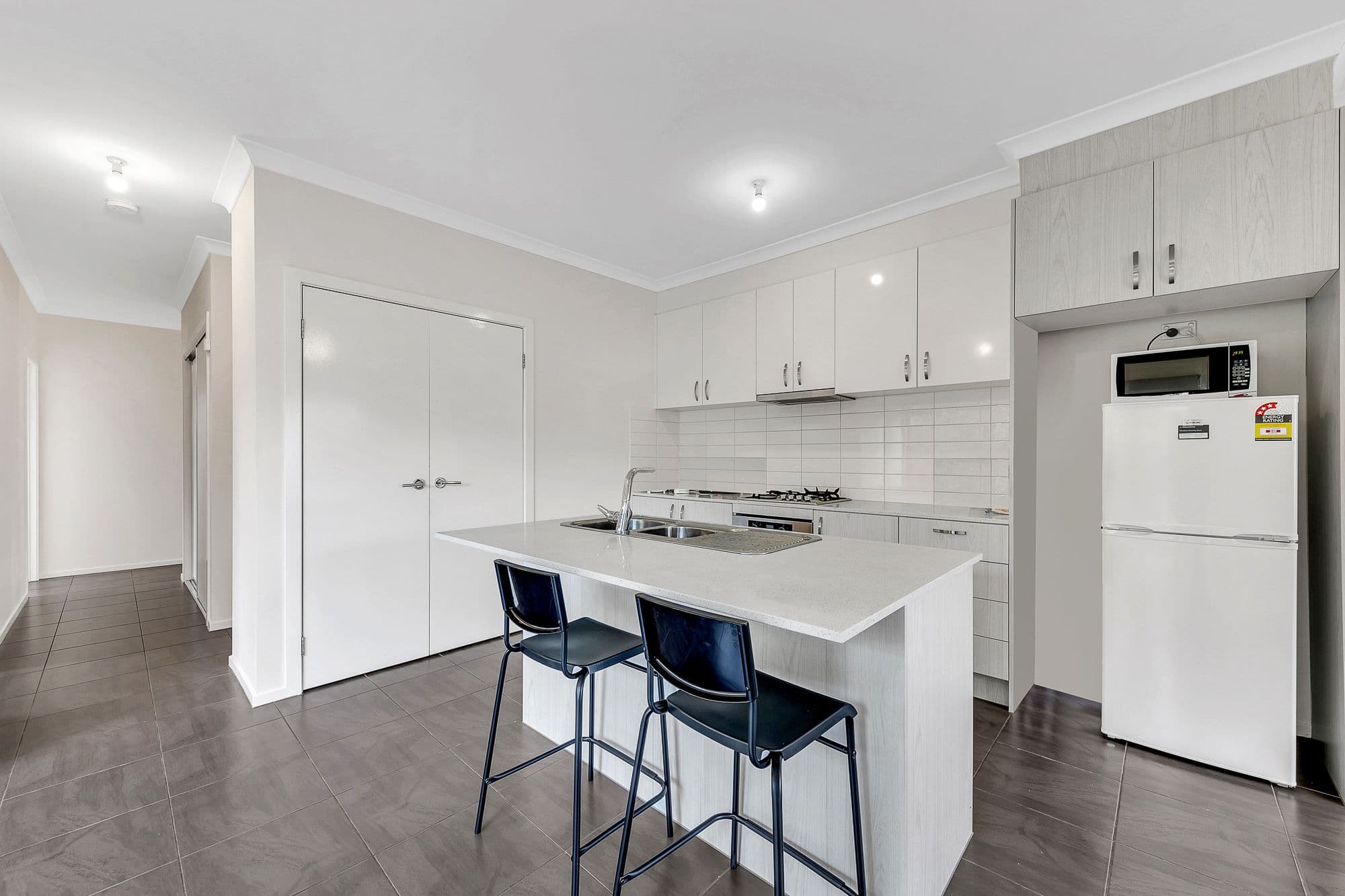 28 Warrawee Avenue, Norlane VIC 3214, Norlane - Thumbnail 2