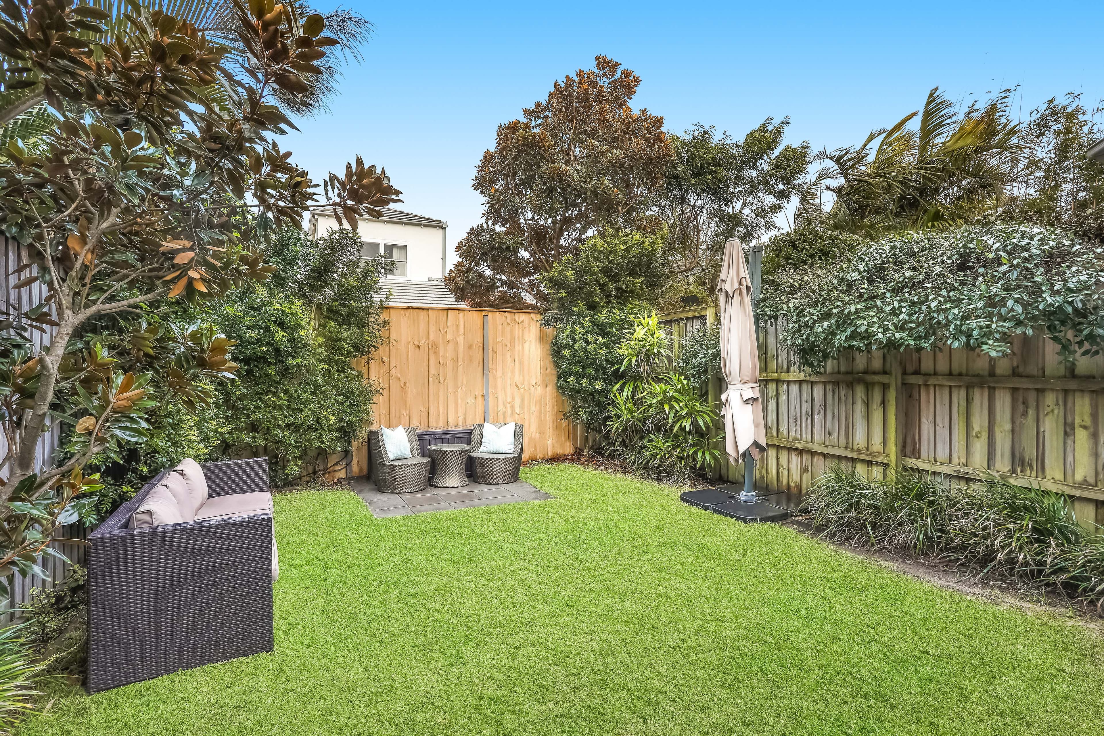 83 Hastings Parade, North Bondi NSW 2026, North Bondi - Thumbnail 2