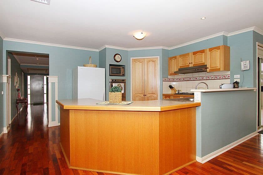 10 Bellows Street, SOUTH MORANG VIC 3752, South Morang - Thumbnail 3