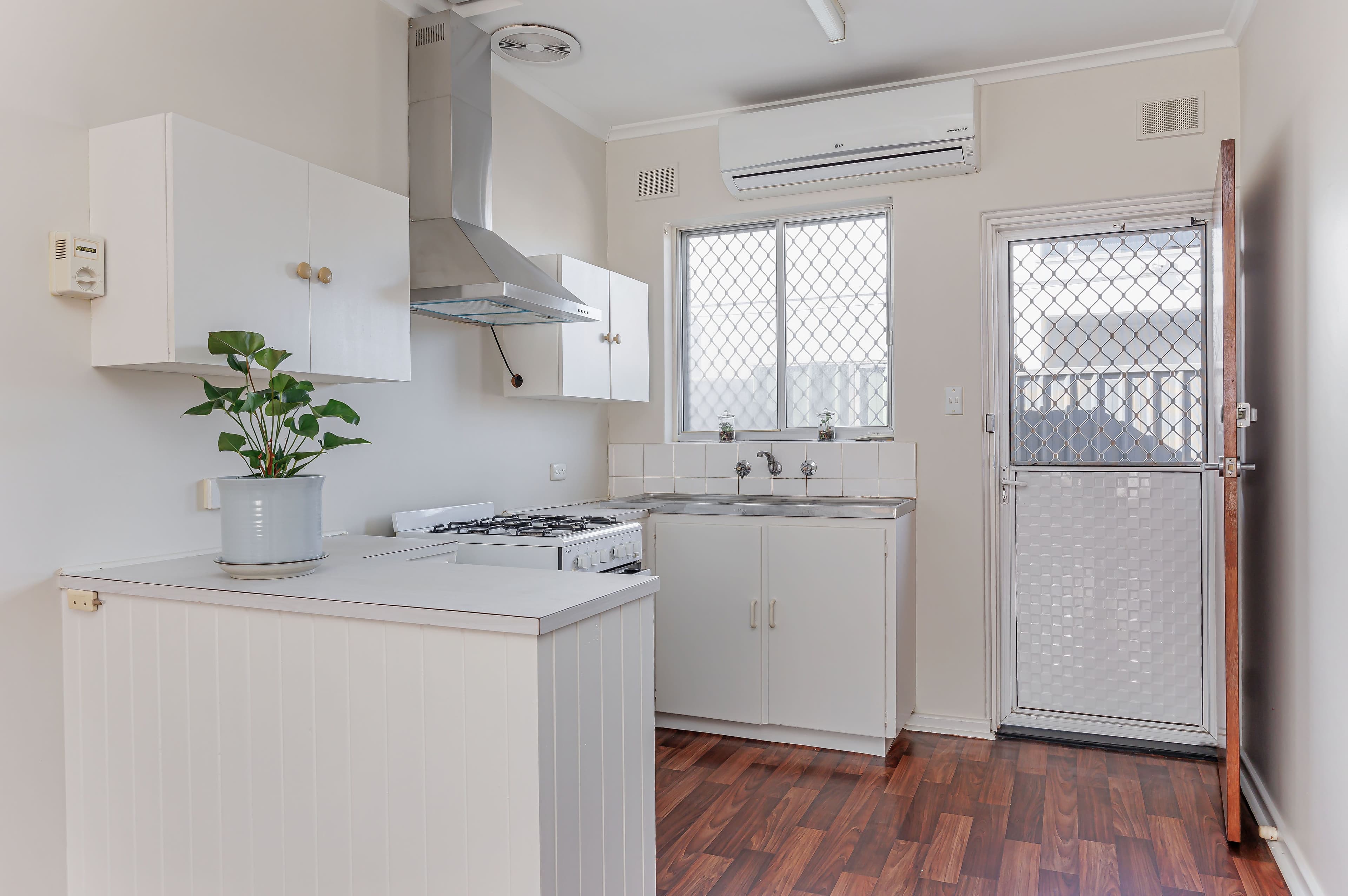 30 Boord Street, Semaphore South SA 5019, Semaphore South - Thumbnail 3