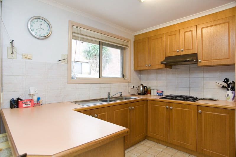 15 Spaniel Court, MILL PARK VIC 3082, Mill Park - Thumbnail 2