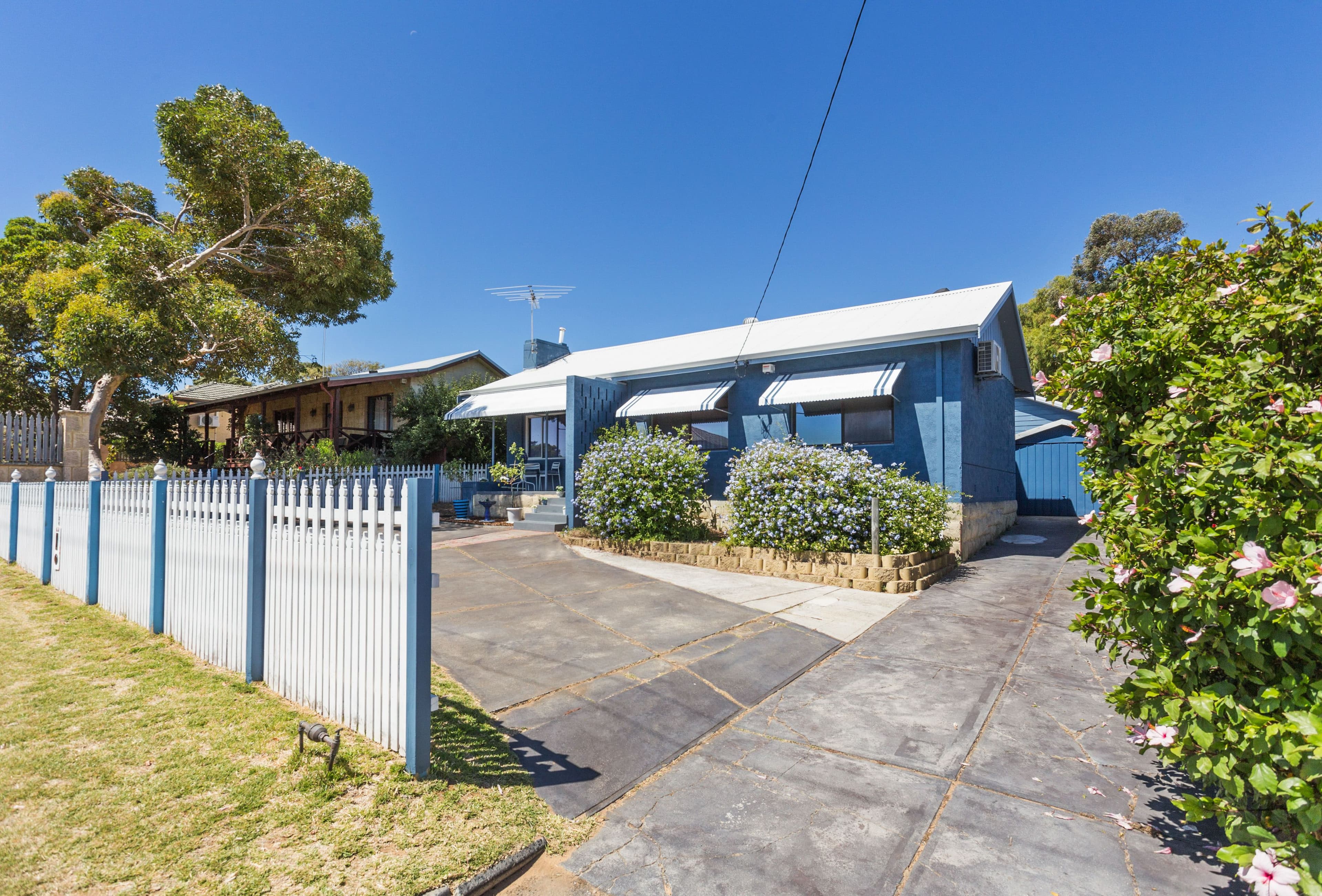 24 Clara Road, Hamilton Hill WA 6163, Hamilton Hill - Thumbnail 2