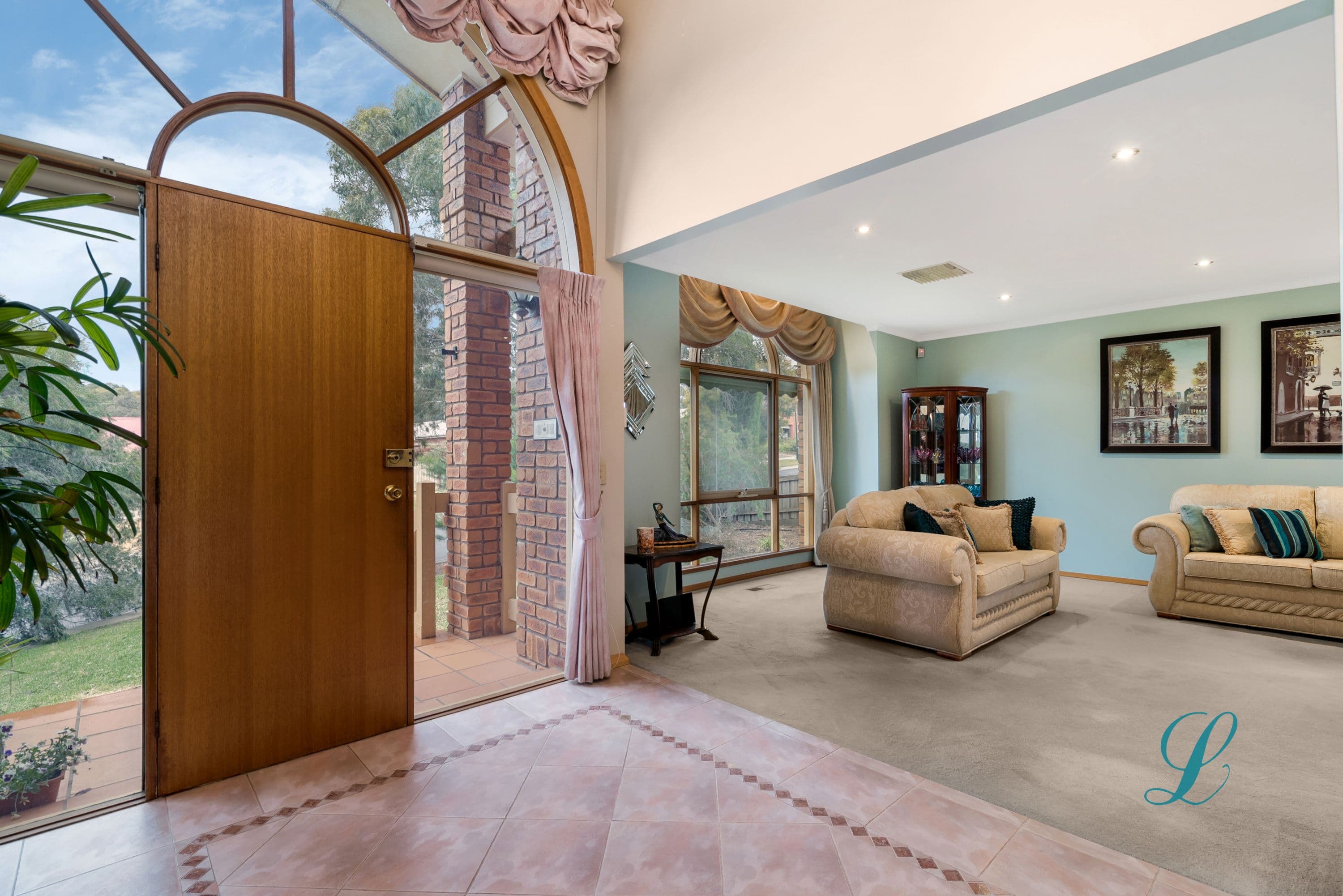 106 Yellowgum Boulevard, Sunbury VIC 3429, Sunbury - Thumbnail 3