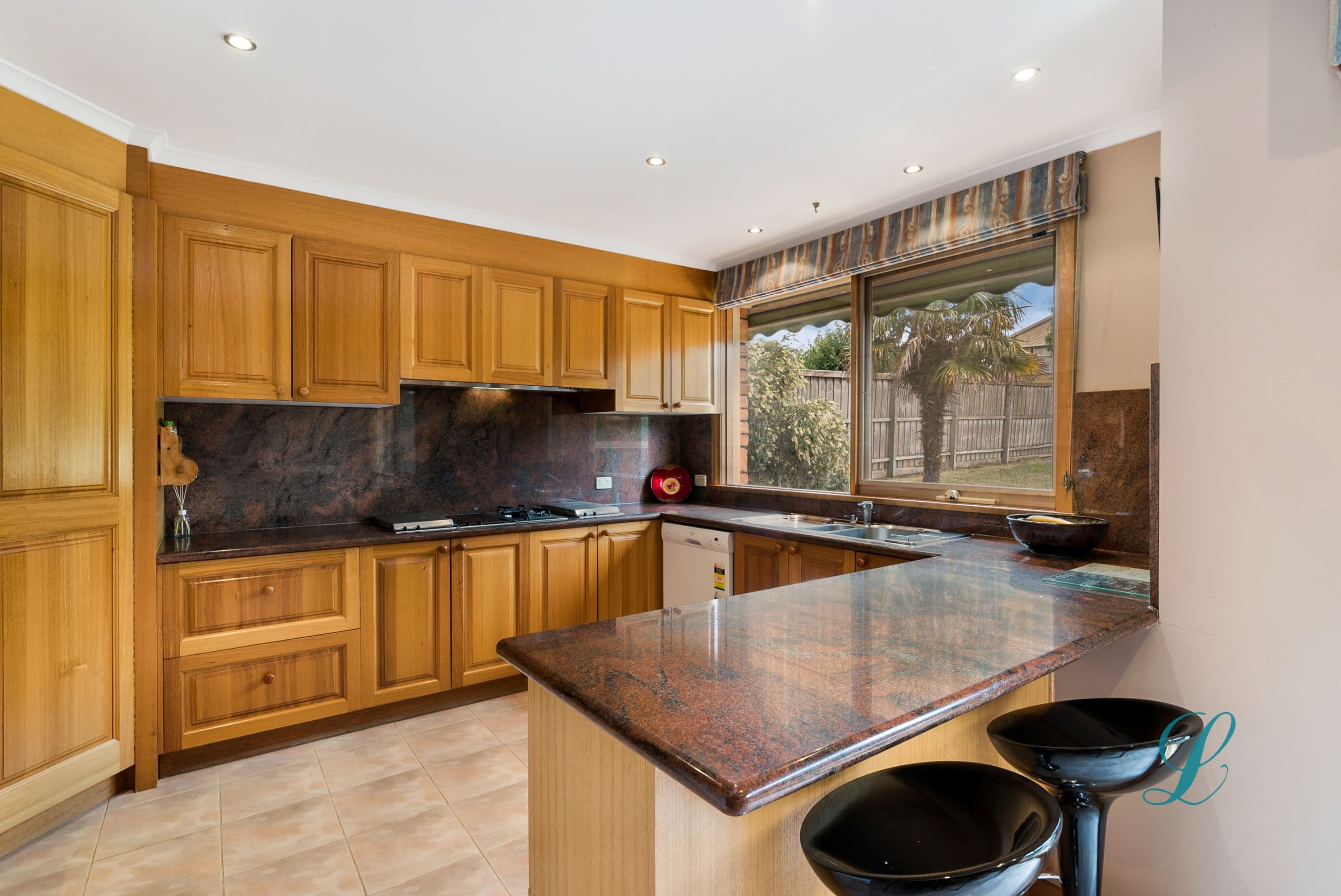106 Yellowgum Boulevard, Sunbury VIC 3429, Sunbury - Thumbnail 5